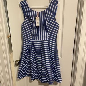 Vineyard Vines Dress